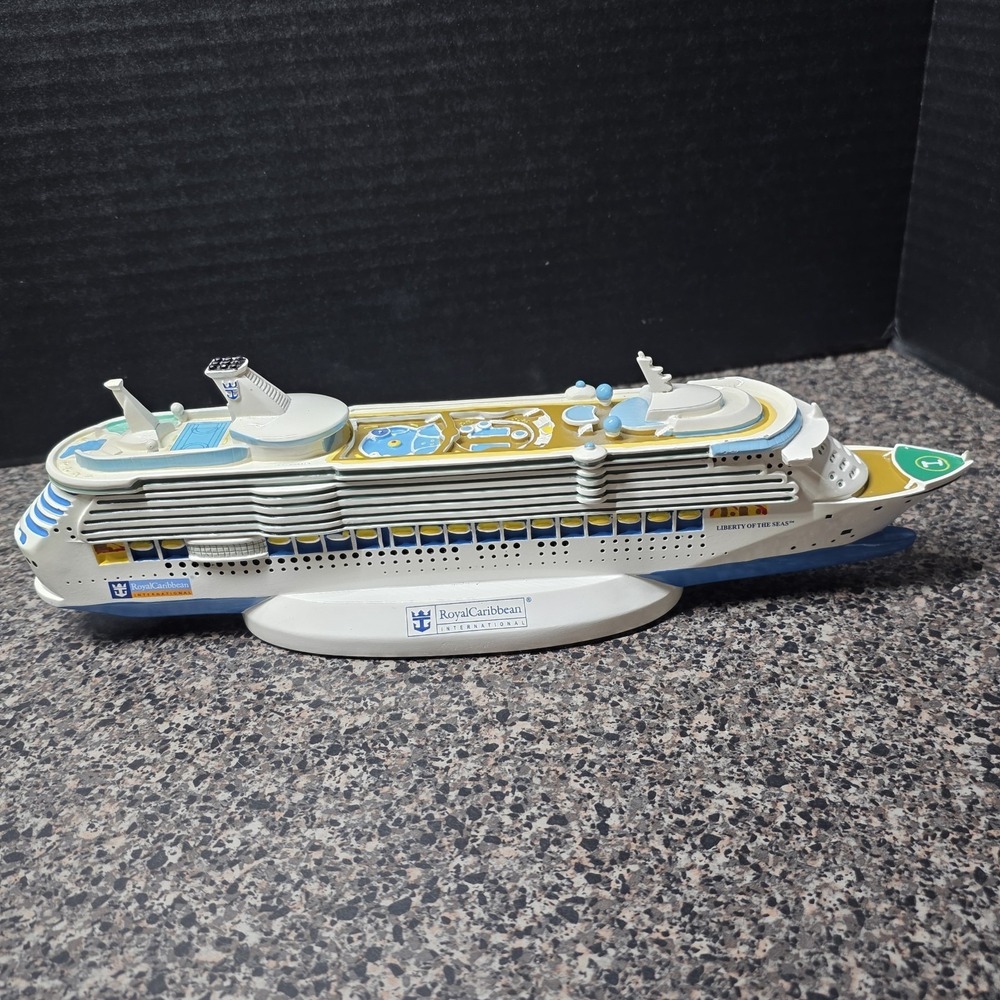 Royal Caribbean Voyager Of The Seas And Liberty Of The Seas 12" Ship Models - Picture 5 of 16